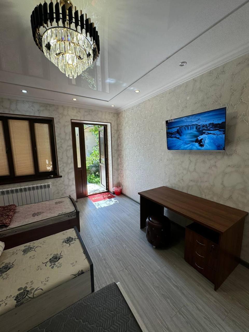 Дом Отель Бадамзар Tashkent Exterior photo